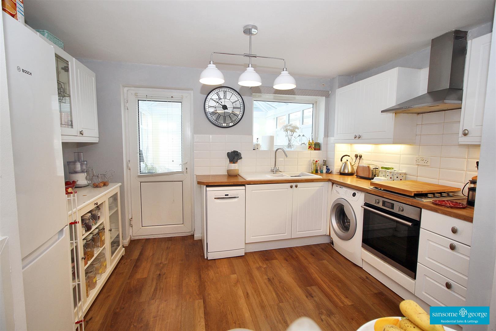 2 bed property in Pottery Road, Reading
